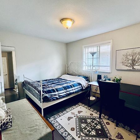 Airport Cozy Room 舒适小屋 Vancouver, Richmond,Near Yvr Buitenkant foto